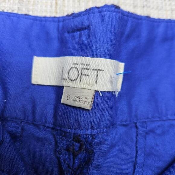 Ann Taylor LOFT Women's Riviera Short Blue Eyelet Size 6 - Picture 4 of 6
